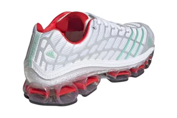 Coca-Cola x adidas Megaride F50 Silver schräg