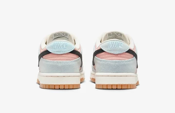 Dunk Low Glacier Blue Arctic Orange Paar von hinten