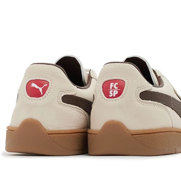 FC St. Pauli x Puma Super Team von hinten