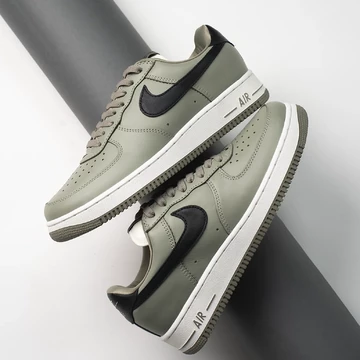 Nike Air Force 1 '01 Light Army von oben