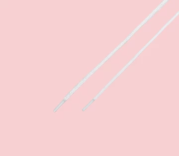 Jordan 11 Low Legend Pink Laces auf pinkem Untergrund