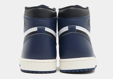 Jordan 1 High OG Midnight Navy Paar Ferse