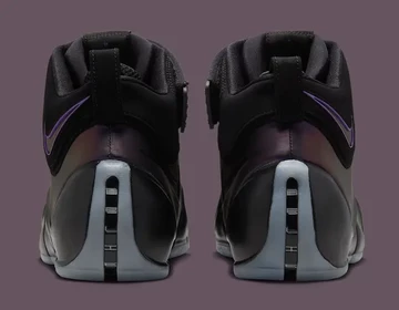 Nike Zoom LeBron 4 Eggplant von hinten