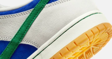 Nike SB Dunk Low Hyper Royal Detail Ferse