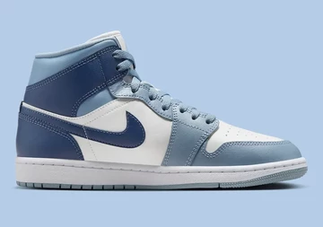 Der Jordan 1 Mid Diffused Blue von innen