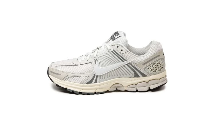 Nike Vomero 5 Platinum Tint