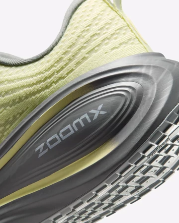 Nike Vomero Plus SE Life Lime Detailbild