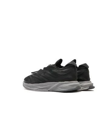adidas Terra Mono Lightstrike Pack schräg