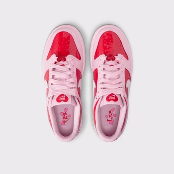 Nike Dunk Low Valentine's Day 2026 GS