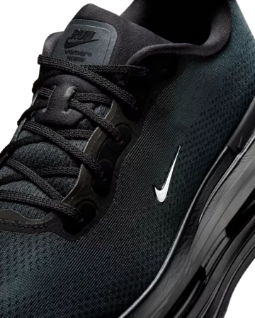 Nike Vomero Premium Black Upper Details