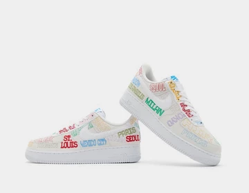 Nike Air Force 1 World Tour White Paar seitlich