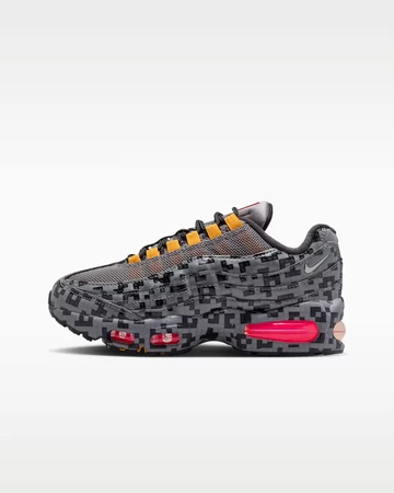 Nike Football x LEGO Collection Apparel Air Max 95