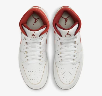 Jordan 1 Mid Dune Red von Oben