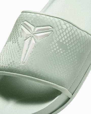 Kobe Bryant x Nike Offcourt Slide Steam Details