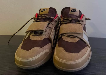 Travis Scott x Nike Shark-A-Don Beechtree von vorne