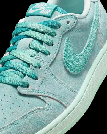 Jordan 1 Low Washed Teal Upper Details