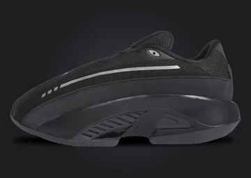 Der adidas Mad IIInfinity Core Black von außen