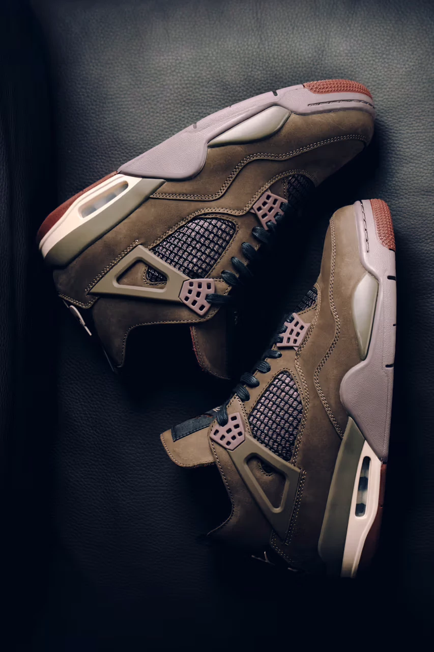 A Ma Manière x Air Jordan 4 Dark Mocha IF3102-200 | Dead Stock display picture 1