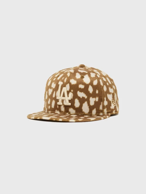 New Era Animal Deer Print 59Fifty Fitted Cap Image