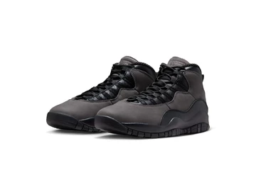 Jordan 10 Charred Grey im Profil