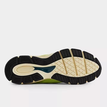 New Balance 990v4 Hi-Lite Sohle