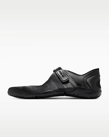 Nike SKIMS Air Rift Satin Black Außenseite