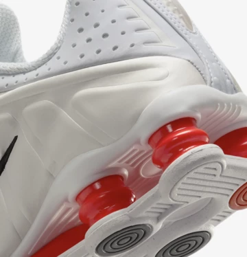 Nike Shox R4 White Picante Red Detailbild