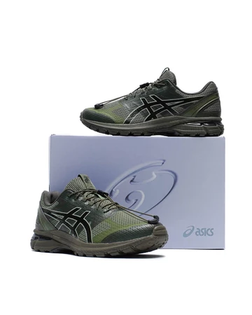 SAN SAN GEAR x ASICS Gel-Terrain Pack bronze green auf verpackung