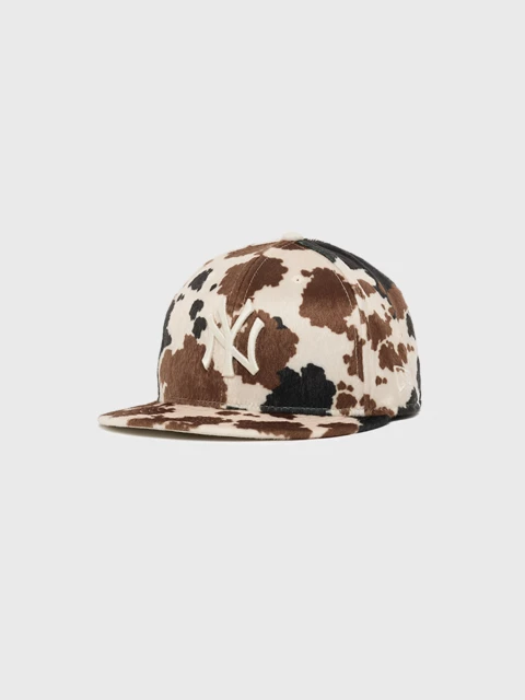 New Era Animal Cow Print 59Fifty Fitted Cap Image