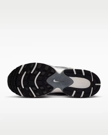 Nike V5 RNR Suede Anthracite Sohle
