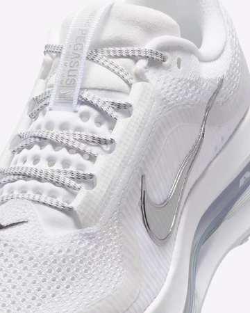 Nike Pegasus Premium White Upper Details
