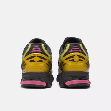 Bricks & Wood x New Balance 1906U Black Multi von hinten