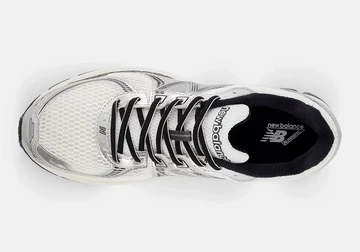 Der New Balance 860V2 Optic White von oben