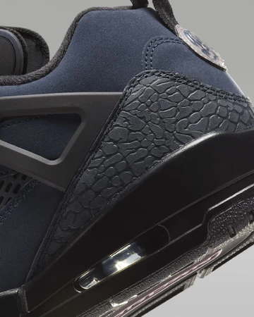 Jordan Spizike Low Dark Obsidian Detailbild