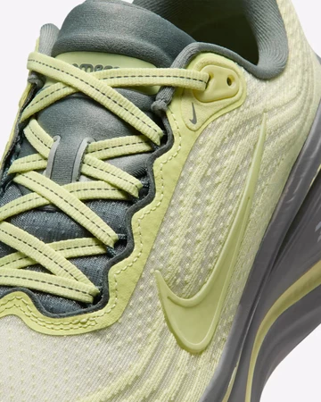 Nike Vomero Plus SE Life Lime Detailbild