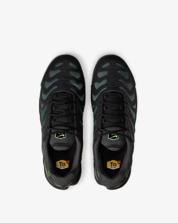 Air Max Plus Drift Black Volt