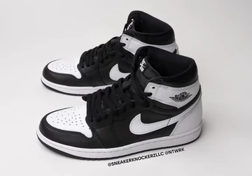 Jordan 1 High OG Black White schräg von oben
