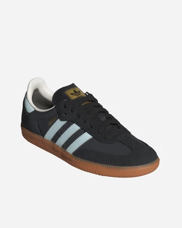 Der adidas Samba Core Black Blue von außen