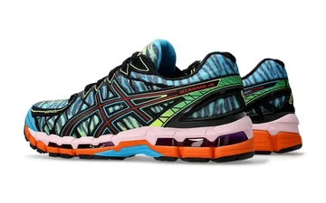 Der Digital Aqua Colorway aus dem Kenzo x Asics Pack von hinten