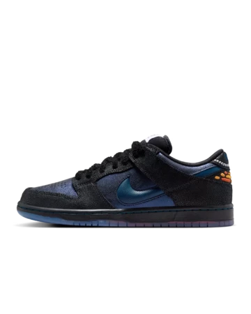Bluetile x Nike SB Dunk Low Pitch Blue Außenseite