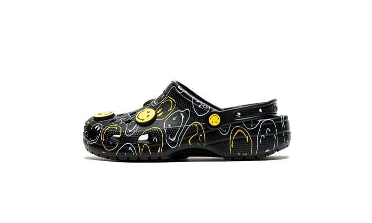 SmileyWorld x Crocs Classic Clog Multi