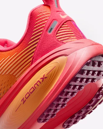 Nike Vomero 18 SE Sunset Sohle Details