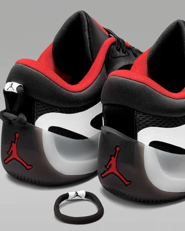 Nike Air Jordan Heir Series 2 Black University Red Fersen Details