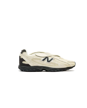 New Balance 204V Pistachio Butter Außenseite