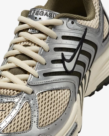 Nike Air Pegasus 2K5 Light Khaki Detail Mittelfußbereich