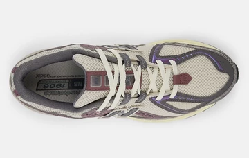 Der New Balance 1906R Licorice von oben