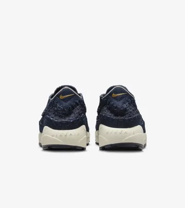 Nike Air Footscape Woven Marine Paar von hinten