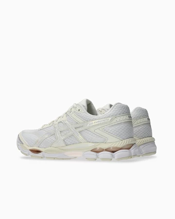 Asics Gel-Cumulus 16 White Cream Paar seitlich