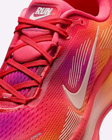 Nike Vomero 18 SE Sunset Upper Details
