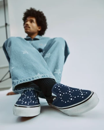 Vans Premium Classic Slip-On 98 Pearlized Indigo getragen 2